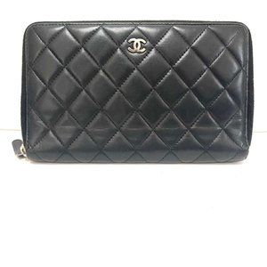 CHANEL Lambskin Quilted Large Gusset Zip Around Wallet/Organizer